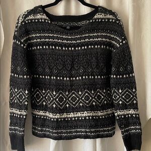 American Eagle Outfitters Black and White Knit Sweater